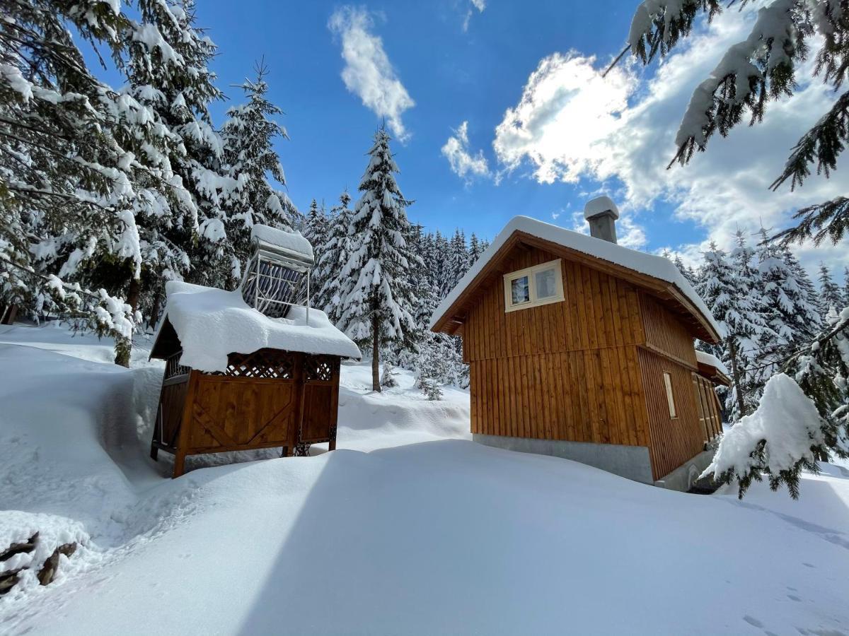 Fantazia Kulcsoshaz Villa Ciumani Buitenkant foto